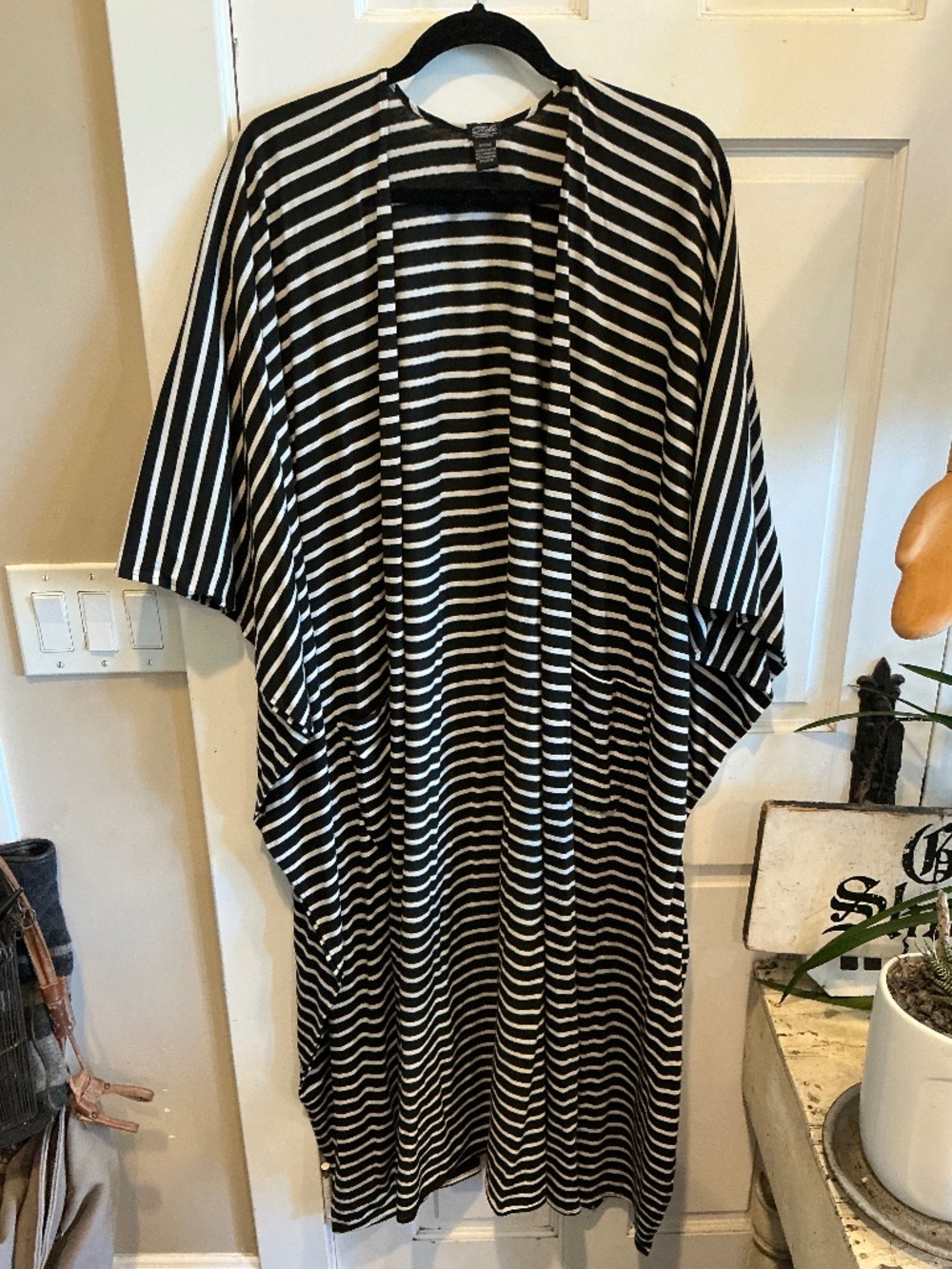 Roffe oversized kimono wrap with stripes. Great condition!  OSFM!